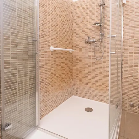 Bed & Breakfast Serenity 4*